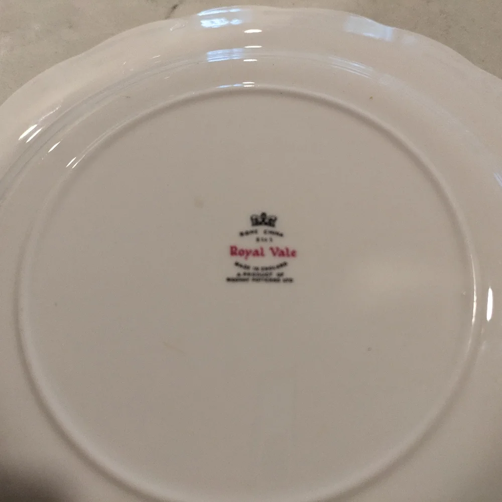 1991 Vintage Porcelain Royal National Rose Majesty Portugal & Vintage Royal Vale
